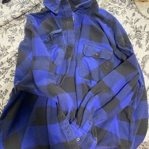 Blue AERIE LUMBERJANE
FLANNEL SHIRT